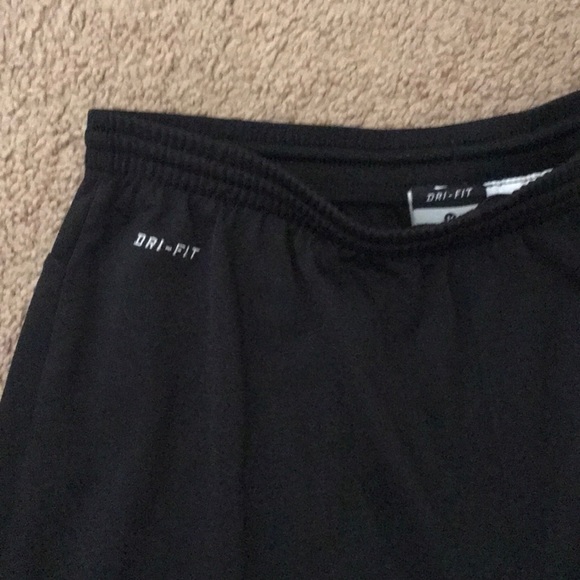 Nike Dri fit pants - Picture 2 of 4